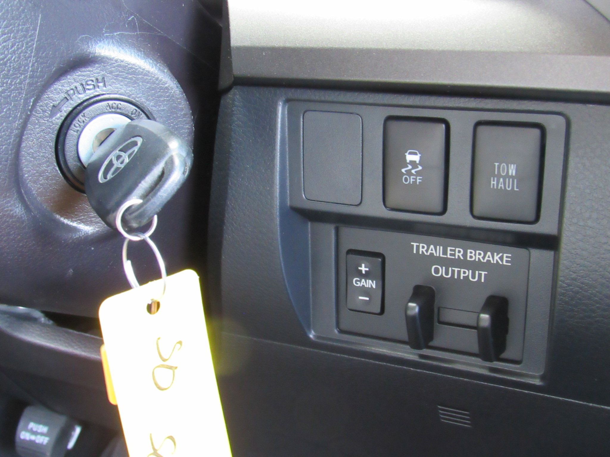 Used 2019 Toyota Tundra SR5 w/ TRD Off Road Package image 23