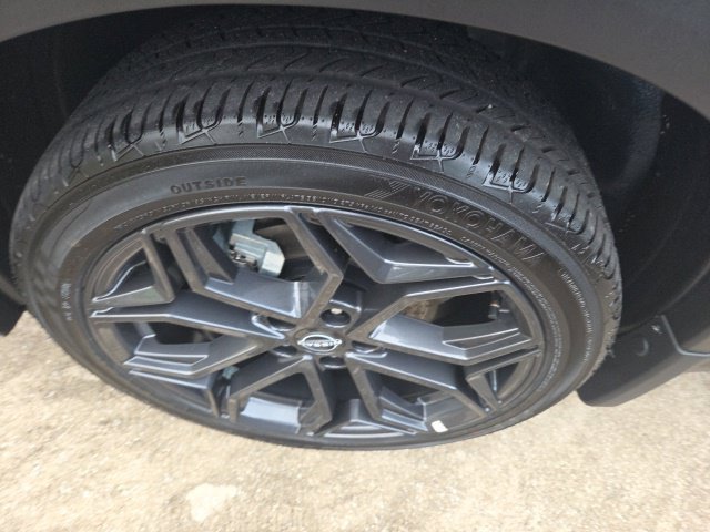 Certified 2025 Nissan Kicks S AWD/4WD image 9