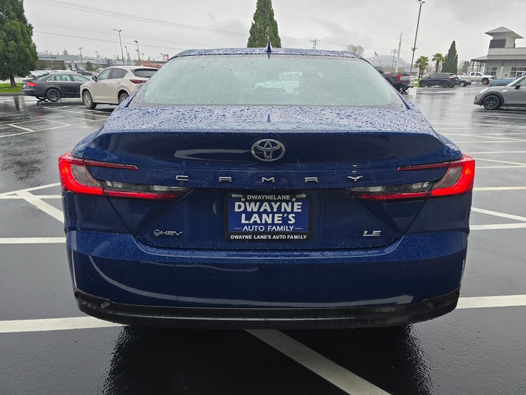 Used 2025 Toyota Camry LE image 6