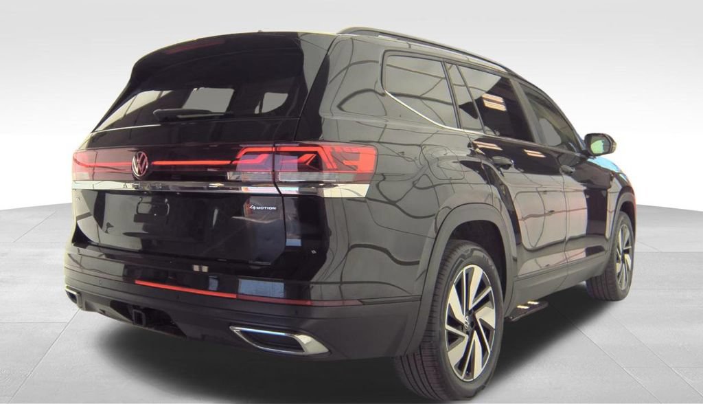 Used 2024 Volkswagen Atlas SE w/ Panoramic Sunroof Package AWD/4WD image 7