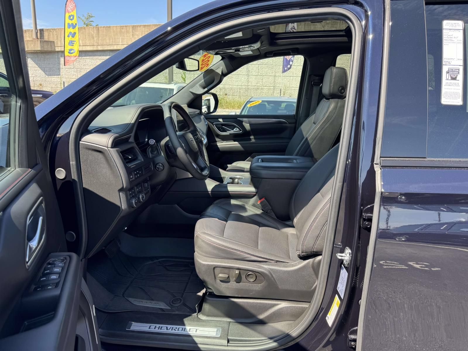 Used 2024 Chevrolet Tahoe RST w/ Luxury Package AWD/4WD image 20