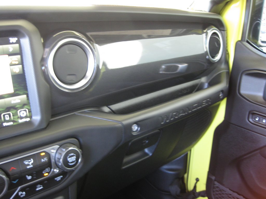 Used 2023 Jeep Wrangler Unlimited Rubicon 392 w/ Trailer Tow Package AWD/4WD image 25