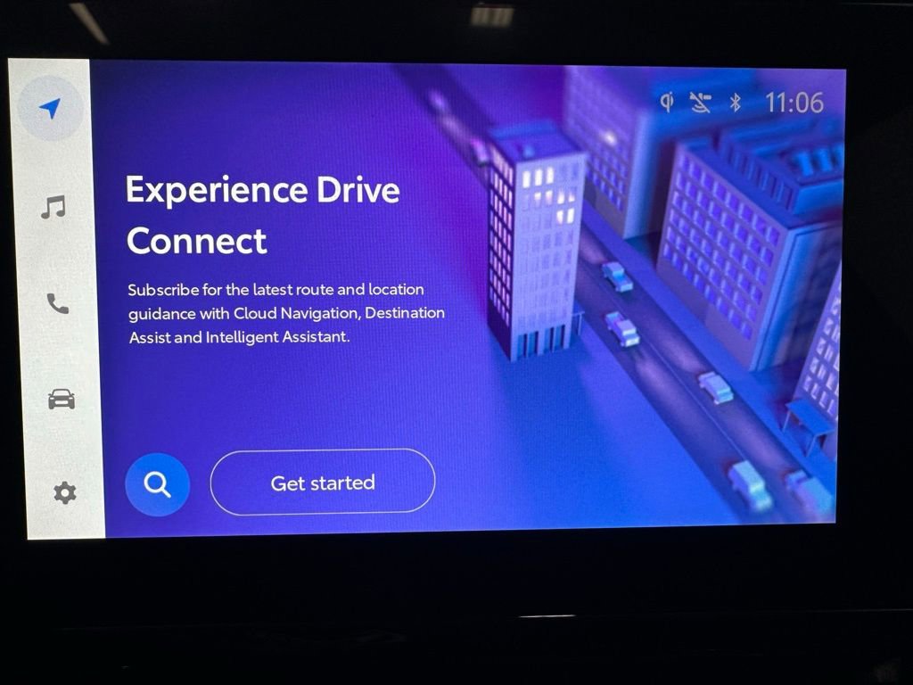 Used 2025 Toyota Corolla Cross XSE w/ Convenience Package image 25