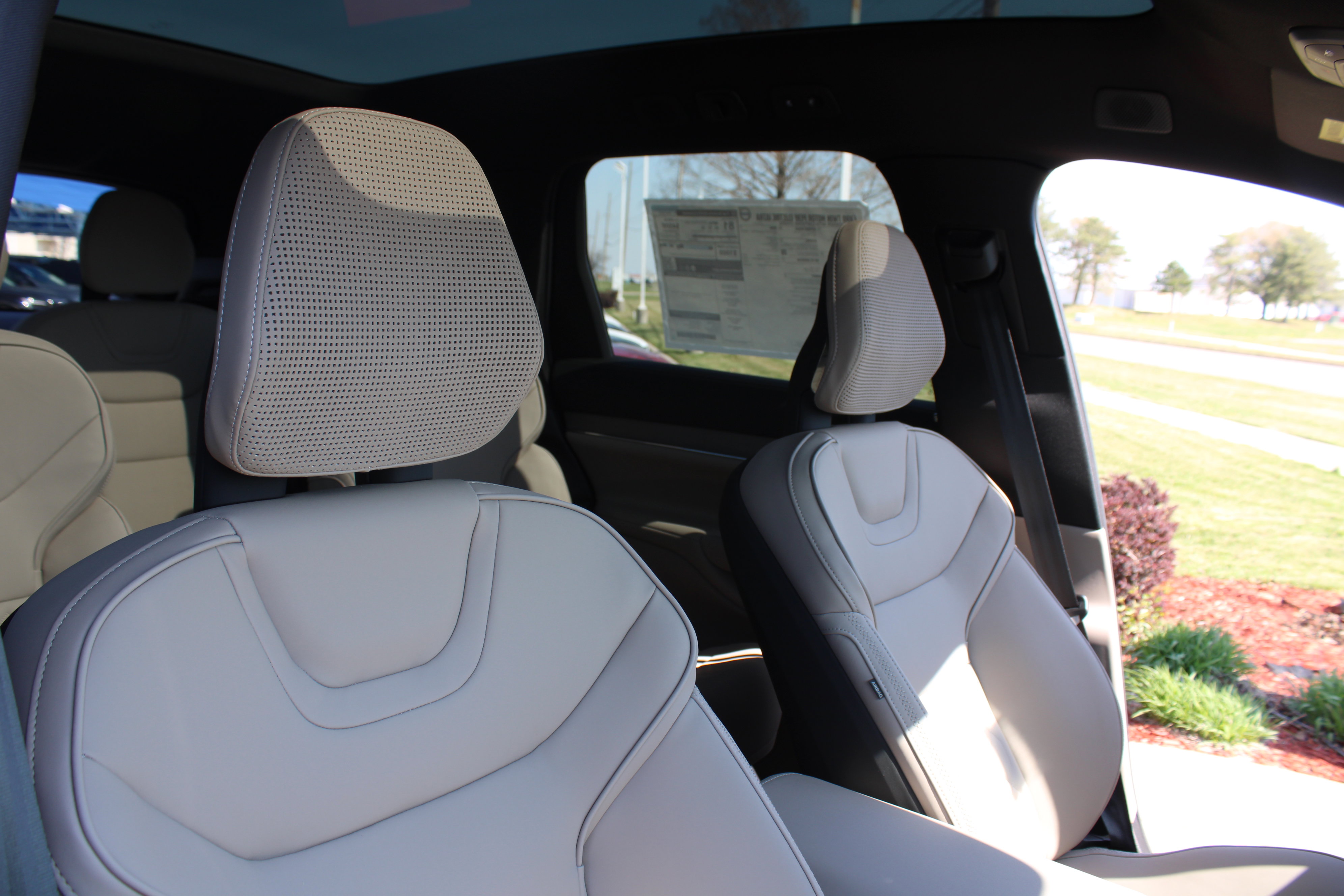 New 2025 Volvo EX90 Ultra image 44