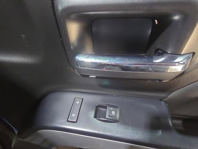 Used 2018 Chevrolet Silverado 1500 LT w/ All Star Edition image 30