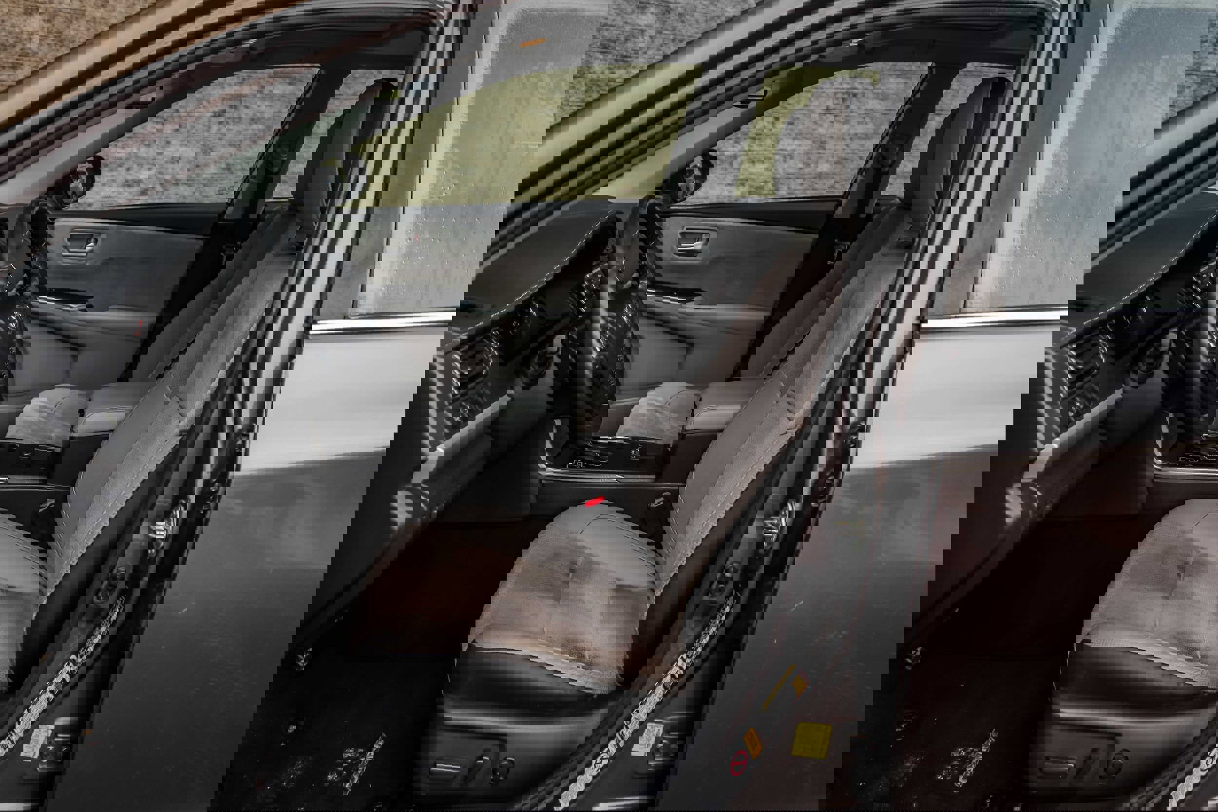 Used 2015 Toyota Camry XSE image 24