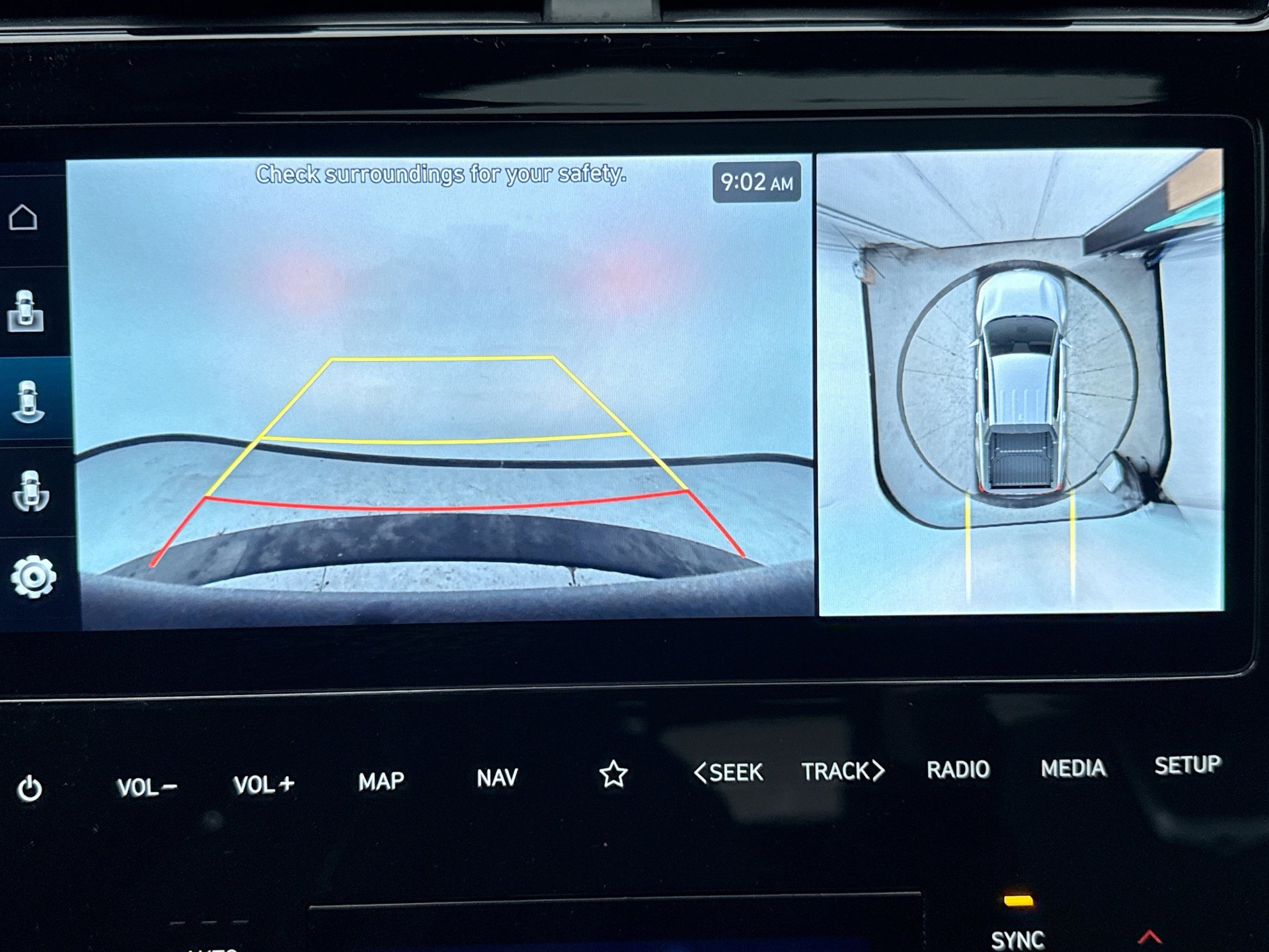 Used 2024 Hyundai Santa Cruz Limited image 16