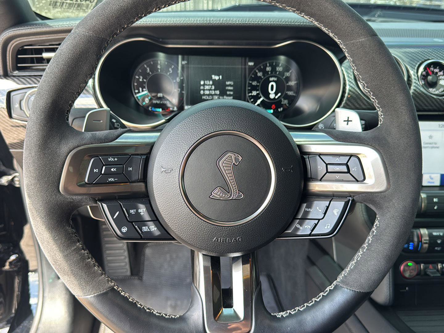 Used 2022 Ford Mustang Shelby GT500 w/ Technology Package image 17