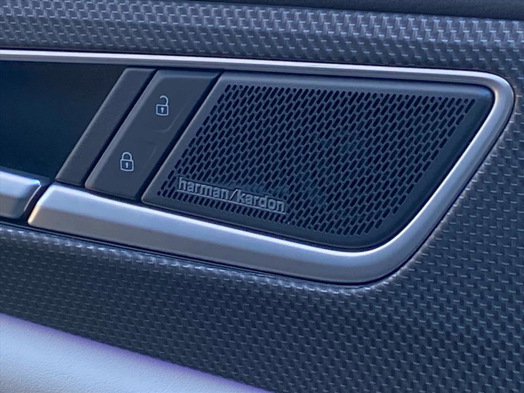 Certified 2025 Volkswagen Atlas Cross Sport SEL Premium R-Line image 19