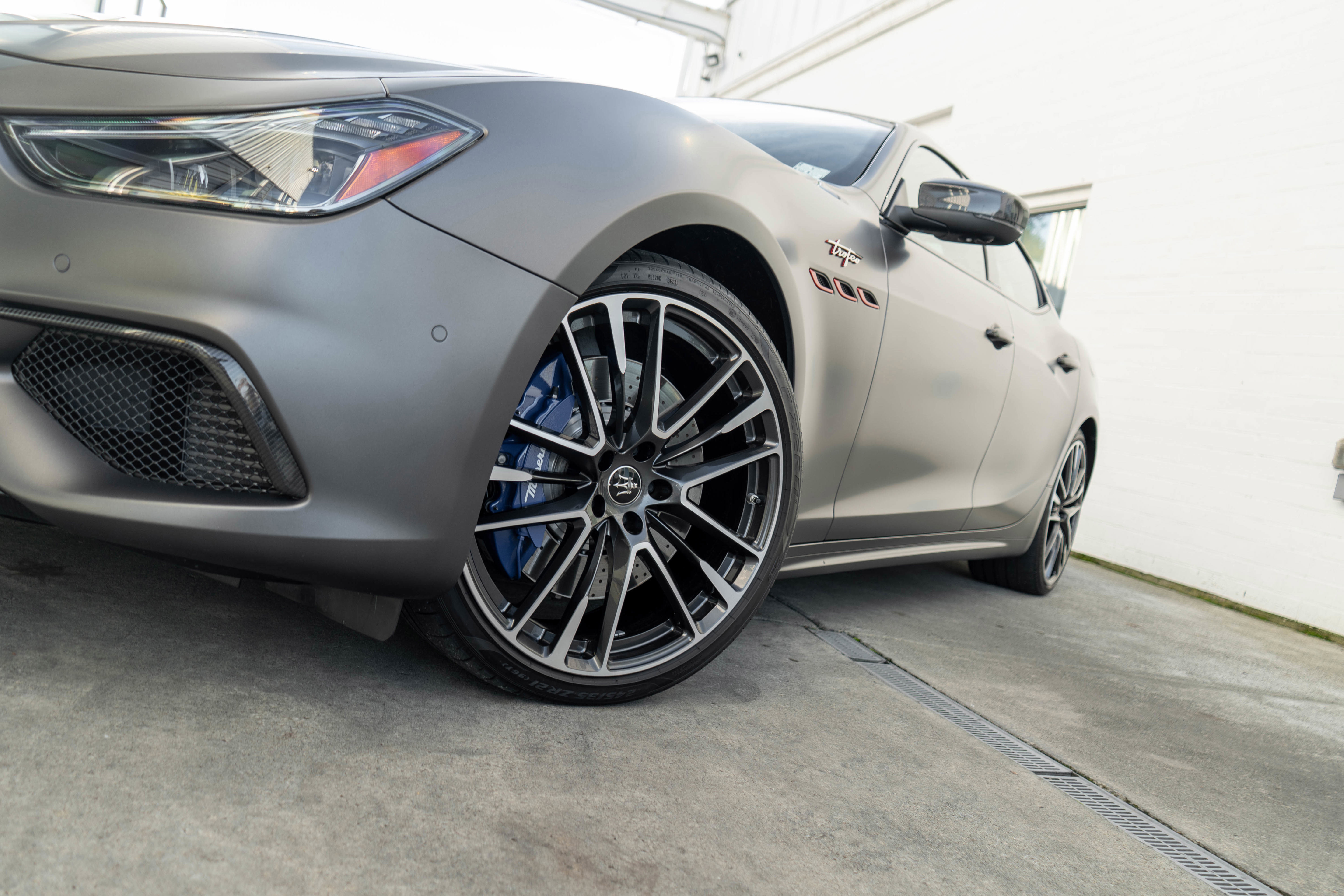 Used 2022 Maserati Ghibli Trofeo image 4