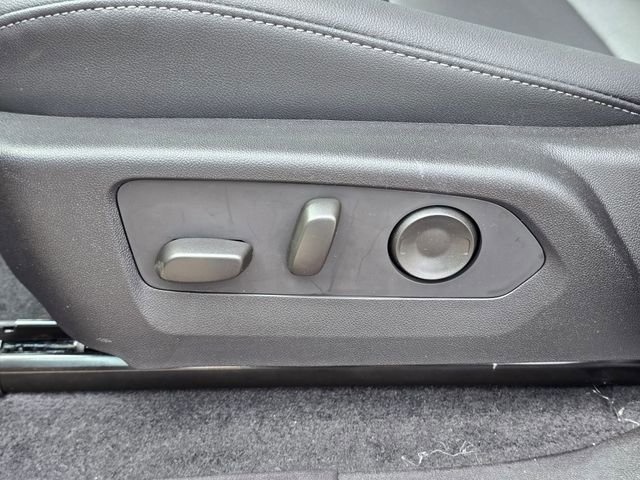 New 2026 GMC Canyon Elevation w/ Convenience Package image 21