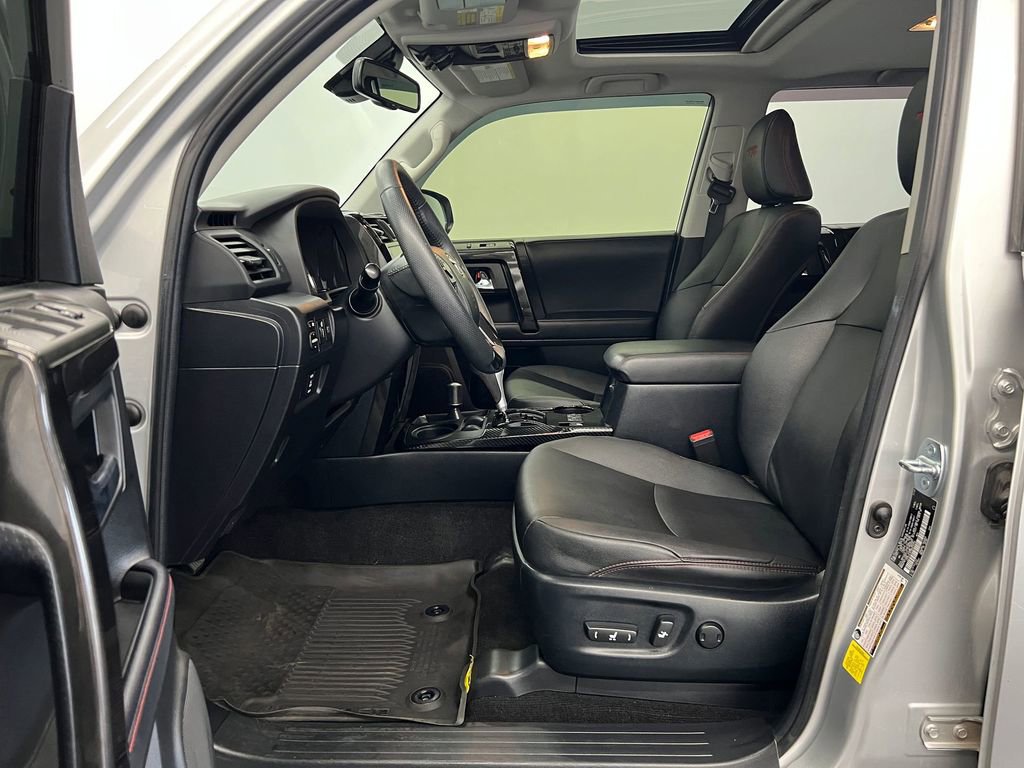 Used 2021 Toyota 4Runner TRD Off-Road Premium image 4