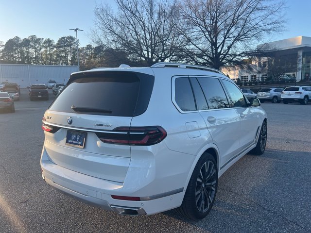 Used 2023 BMW X7 xDrive40i w/ Premium Package image 4