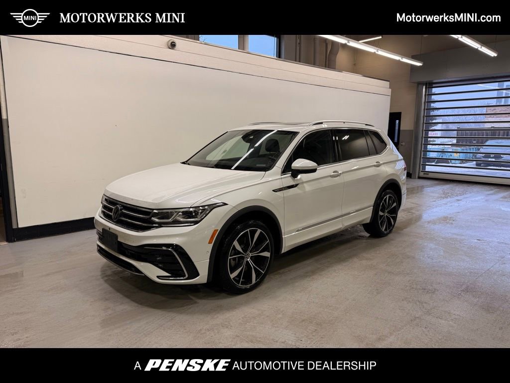 Used 2024 Volkswagen Tiguan SEL R-Line image 1
