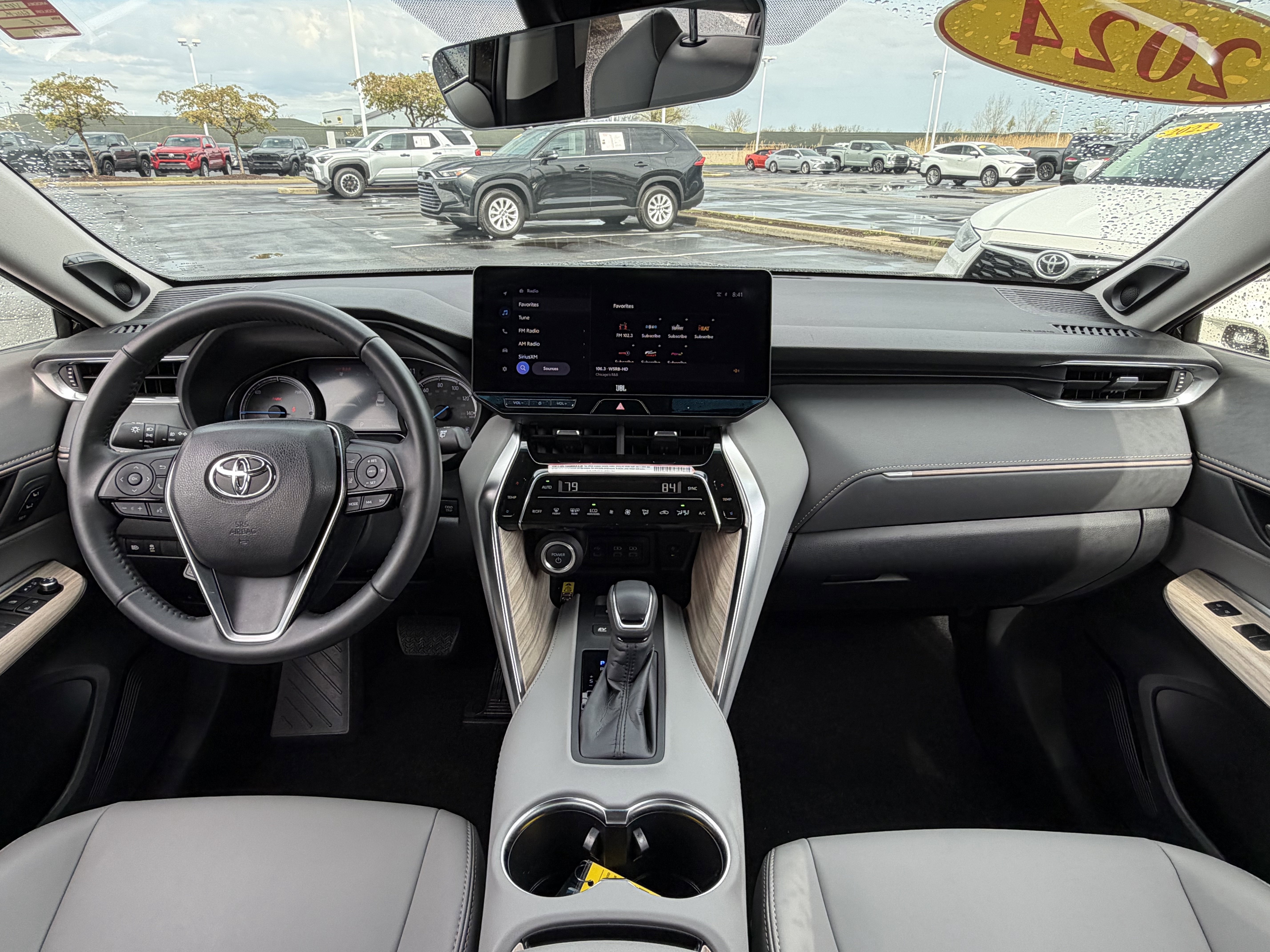 Certified 2024 Toyota Venza XLE image 16