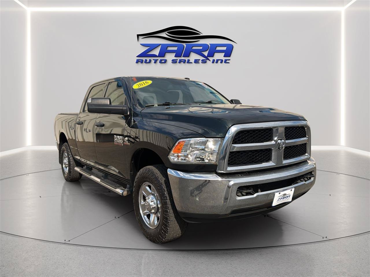 Used 2016 RAM 2500 Tradesman w/ Chrome Appearance Group AWD/4WD image 9
