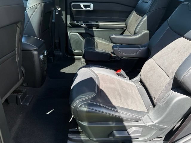 Used 2023 Ford Explorer ST AWD/4WD image 11