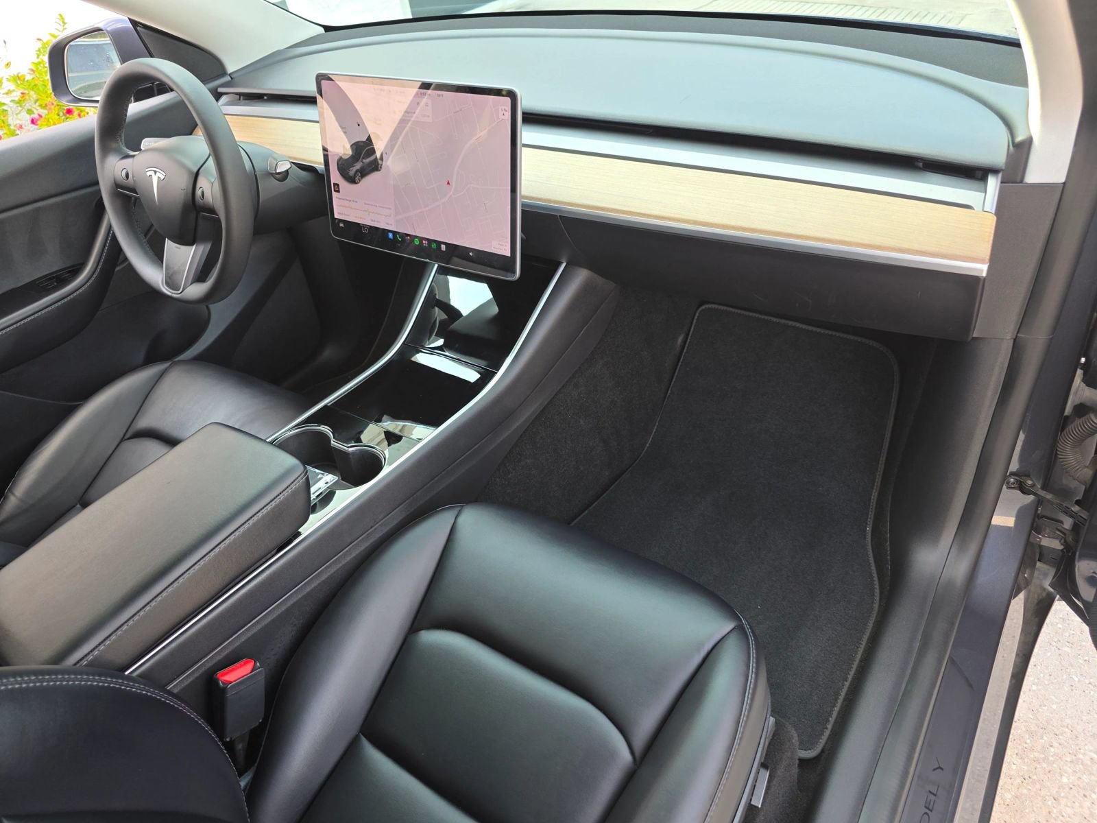 Used 2021 Tesla Model Y Long Range AWD/4WD image 28