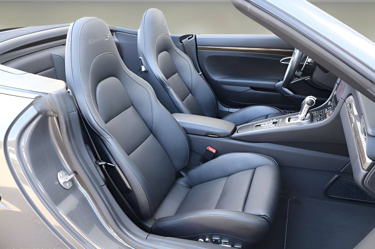 Used 2019 Porsche 911 Turbo S AWD/4WD image 17