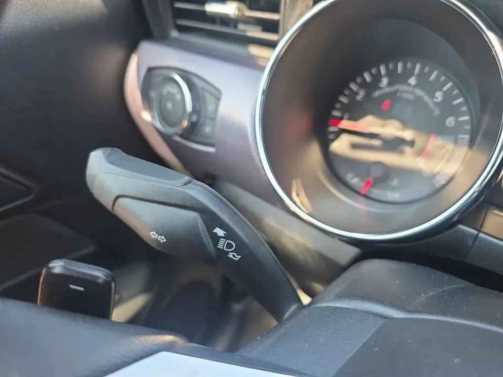 Used 2016 Ford Mustang GT RWD image 18