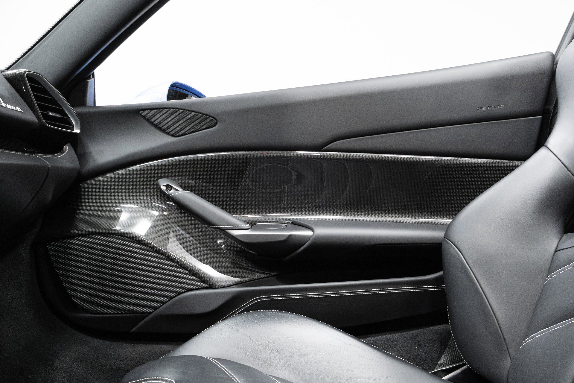 Used 2016 Ferrari 488 Spider image 19