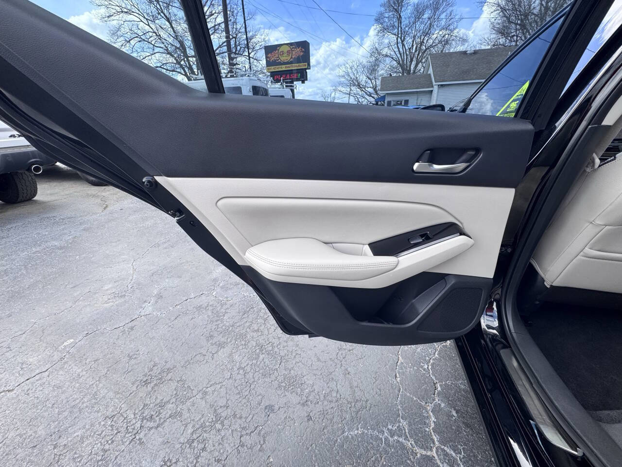 Used 2020 Nissan Altima 2.0 Platinum image 37