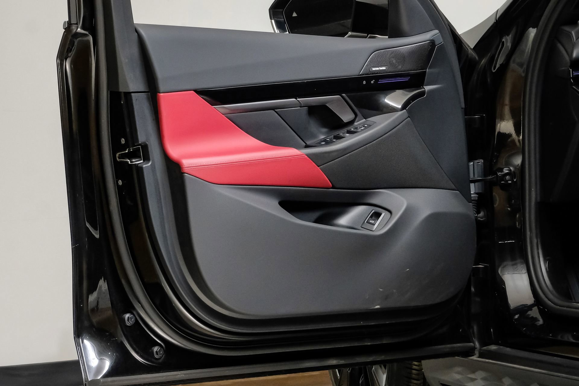 Used 2024 BMW 530i image 45