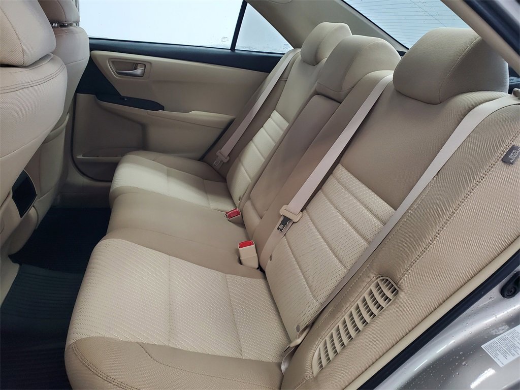 Used 2017 Toyota Camry LE image 26