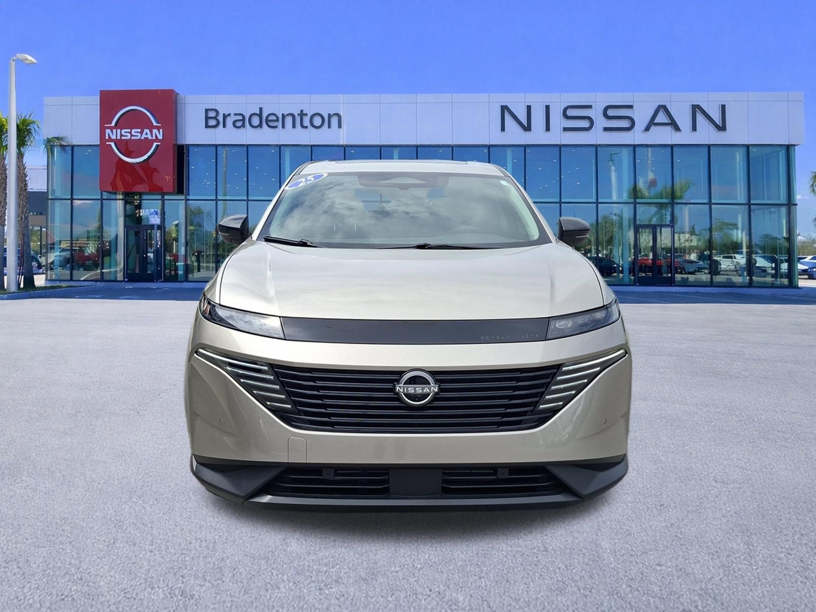Used 2025 Nissan Murano SL AWD/4WD image 2