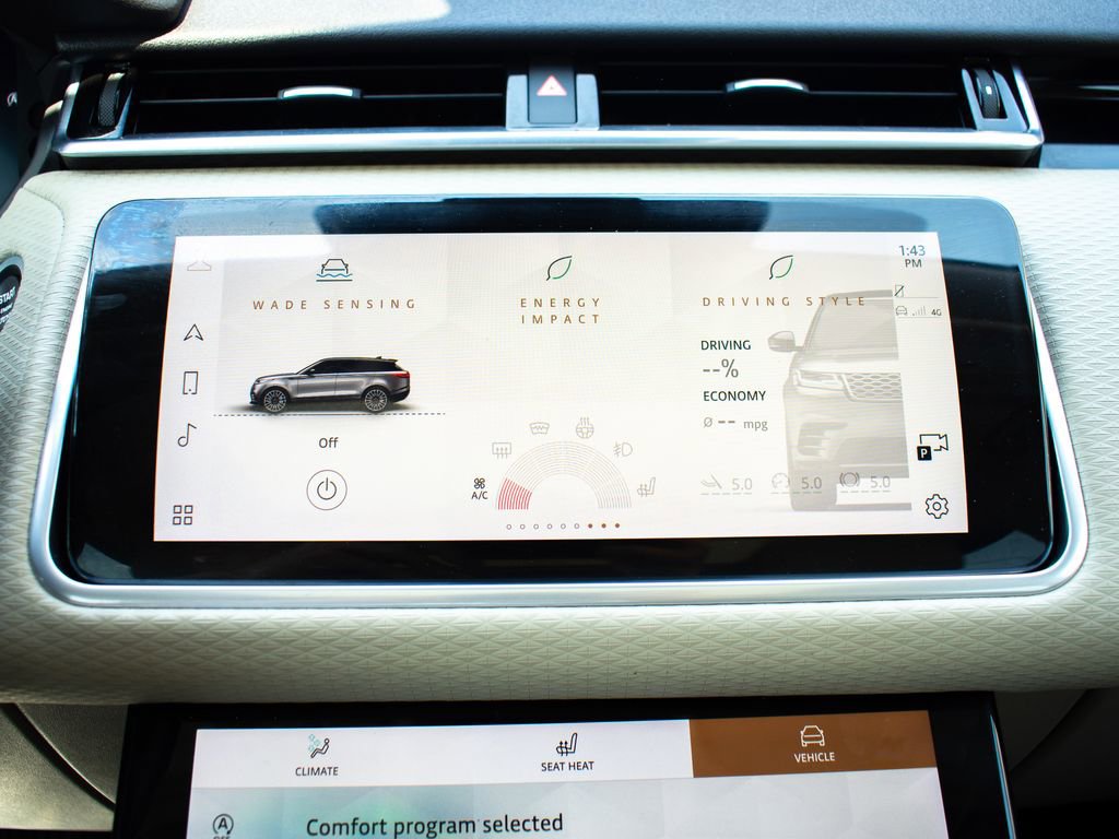 Used 2021 Land Rover Range Rover Velar S AWD/4WD image 24