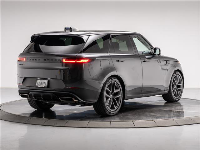 Used 2024 Land Rover Range Rover Sport SE AWD/4WD image 5
