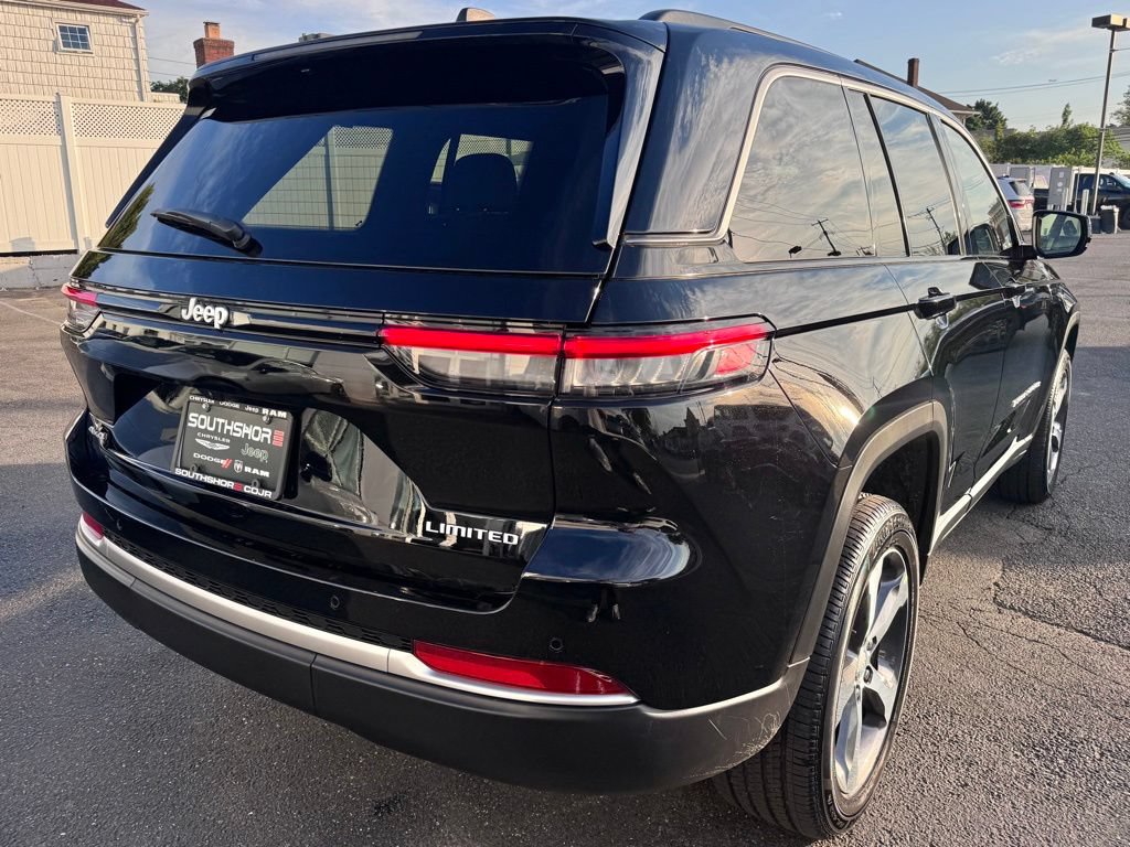New 2026 Jeep Grand Cherokee Limited AWD/4WD image 7