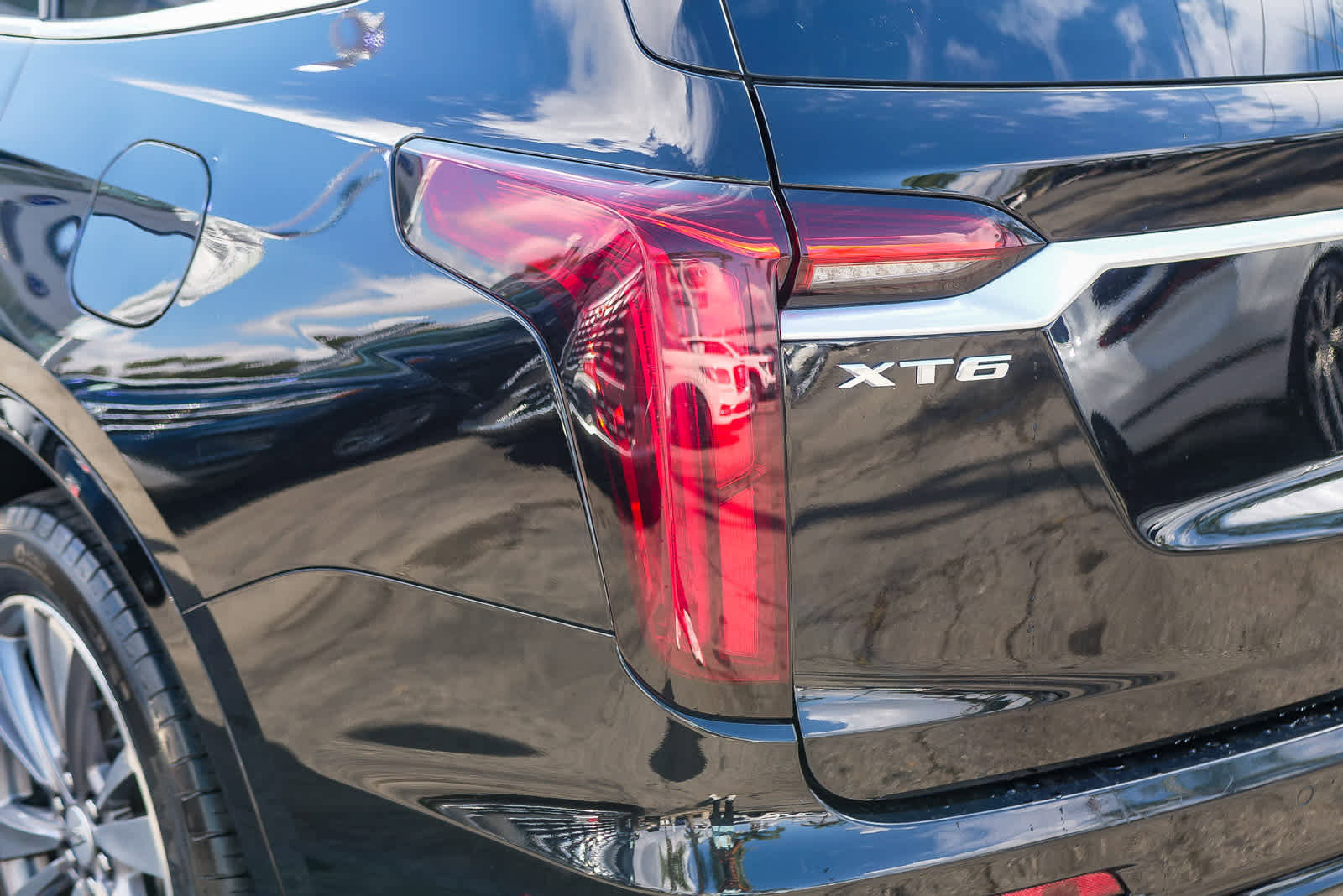 Used 2020 Cadillac XT6 Premium Luxury image 7