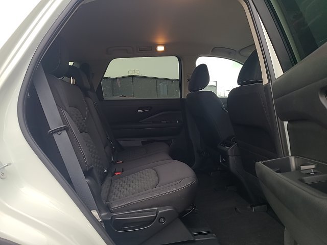 Used 2022 Nissan Pathfinder SV AWD/4WD image 31