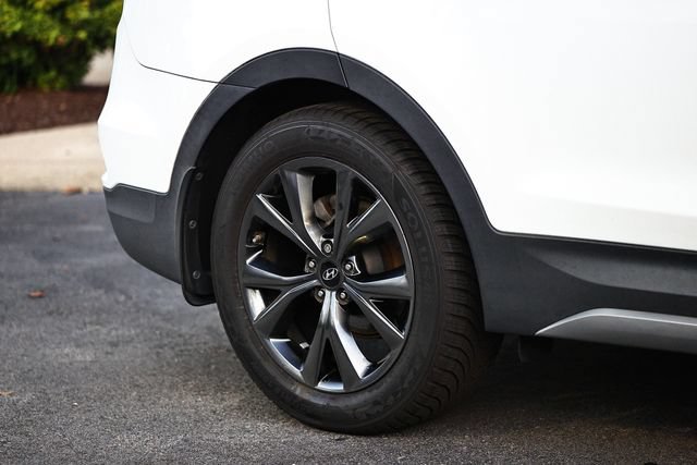 Used 2017 Hyundai Santa Fe Sport FWD image 6