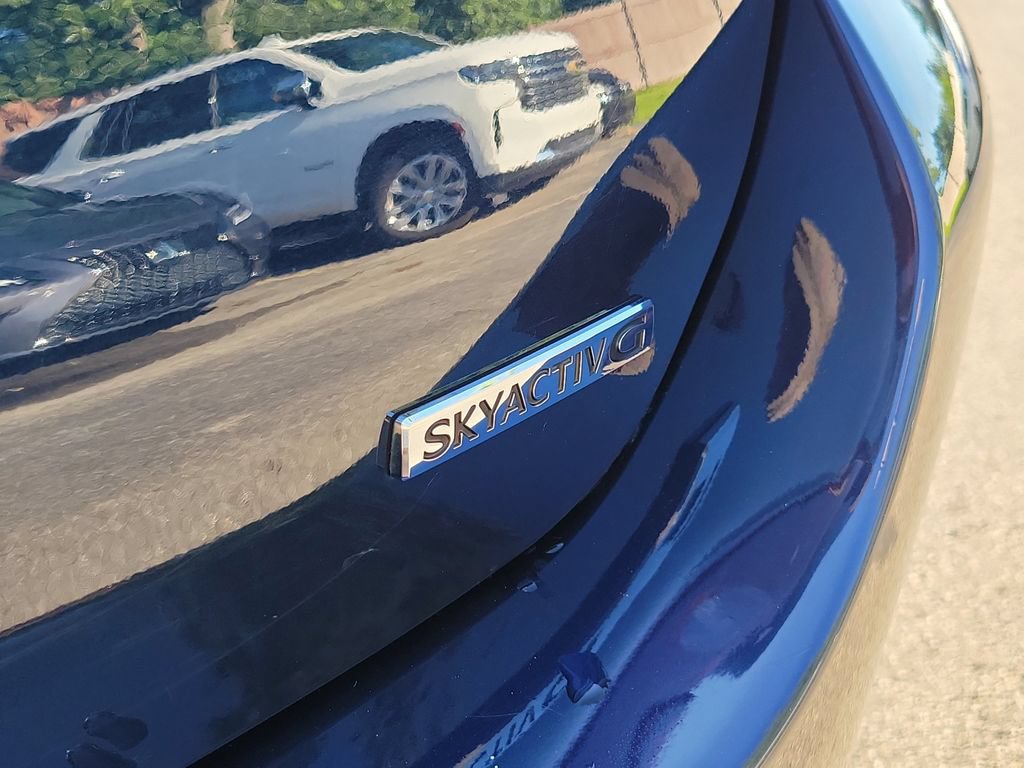 Used 2024 MAZDA MAZDA3 s FWD image 10