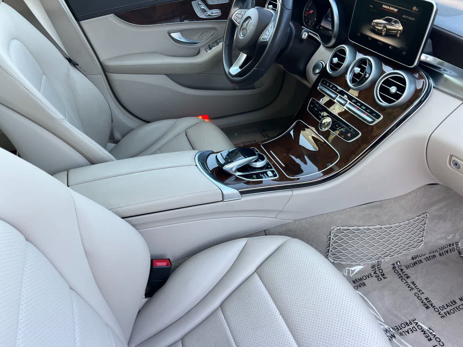 Used 2015 Mercedes-Benz C 300 4MATIC Sedan image 16