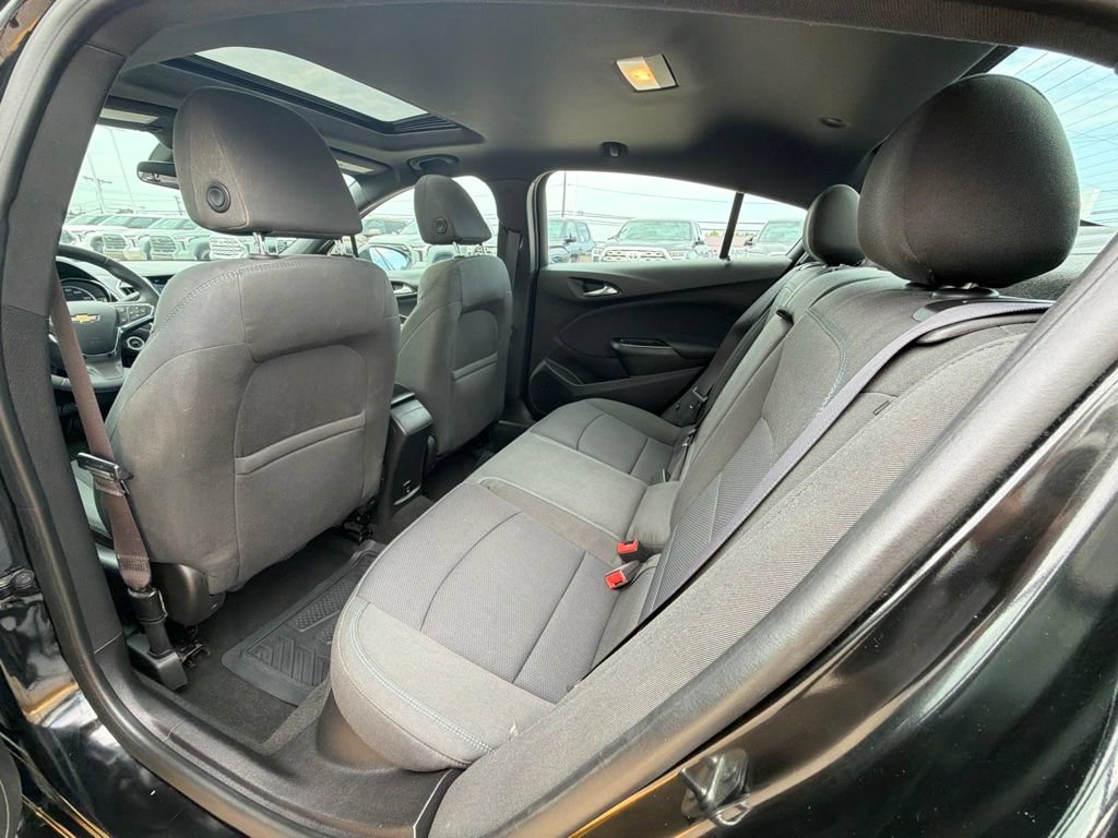 Used 2017 Chevrolet Cruze LT w/ Sun And Sound Package FWD image 23