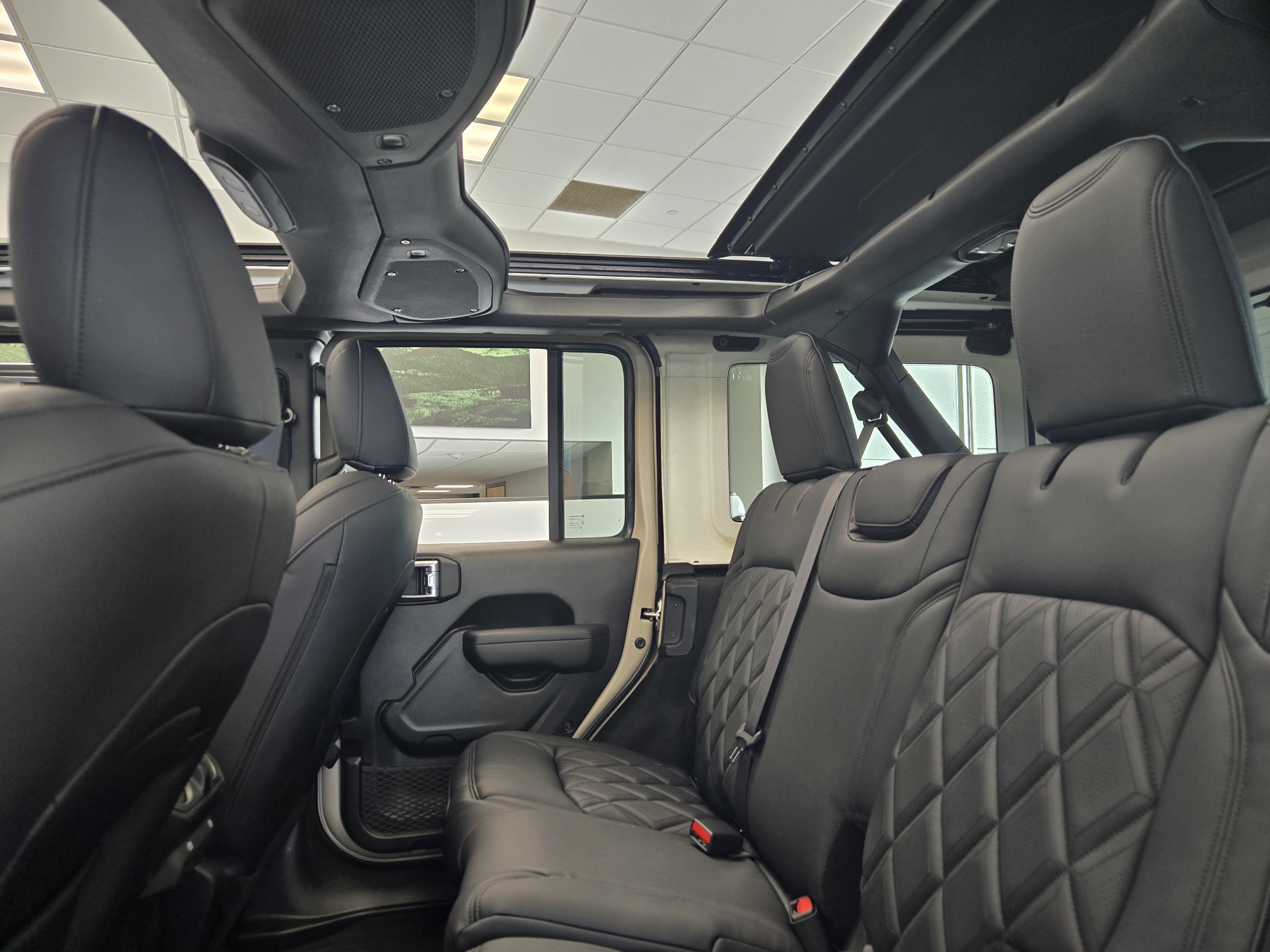 New 2025 Jeep Wrangler Unlimited Sport image 15