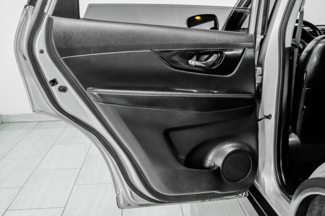 Used 2018 Nissan Rogue SL w/ Premium Package image 45