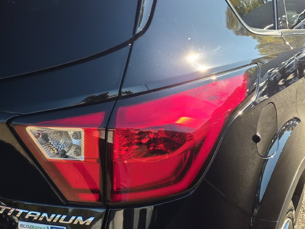 Certified 2019 Ford Escape Titanium AWD/4WD image 13