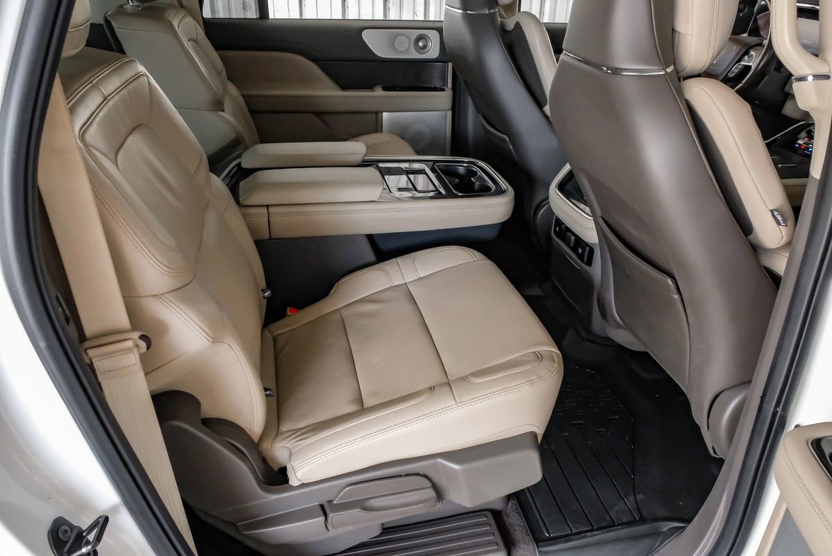 Used 2022 Lincoln Navigator L Reserve AWD/4WD image 35