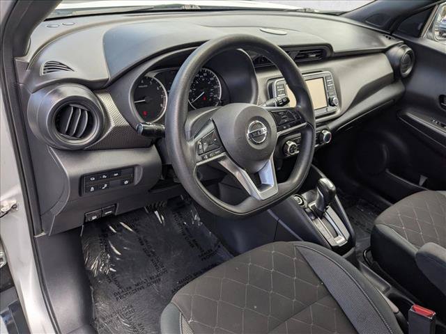 Used 2020 Nissan Kicks S FWD image 10