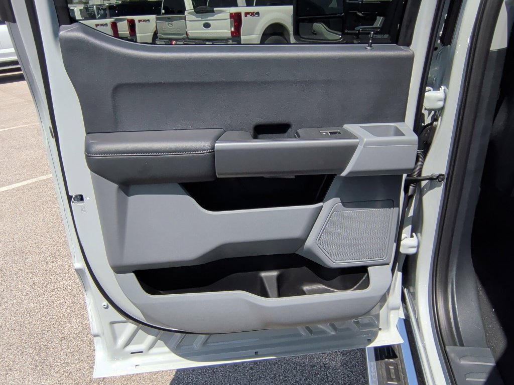New 2026 Ford F350 XLT AWD/4WD image 31