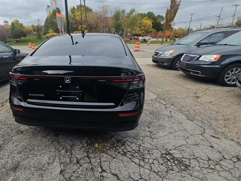 Used 2024 Honda Accord EX image 5