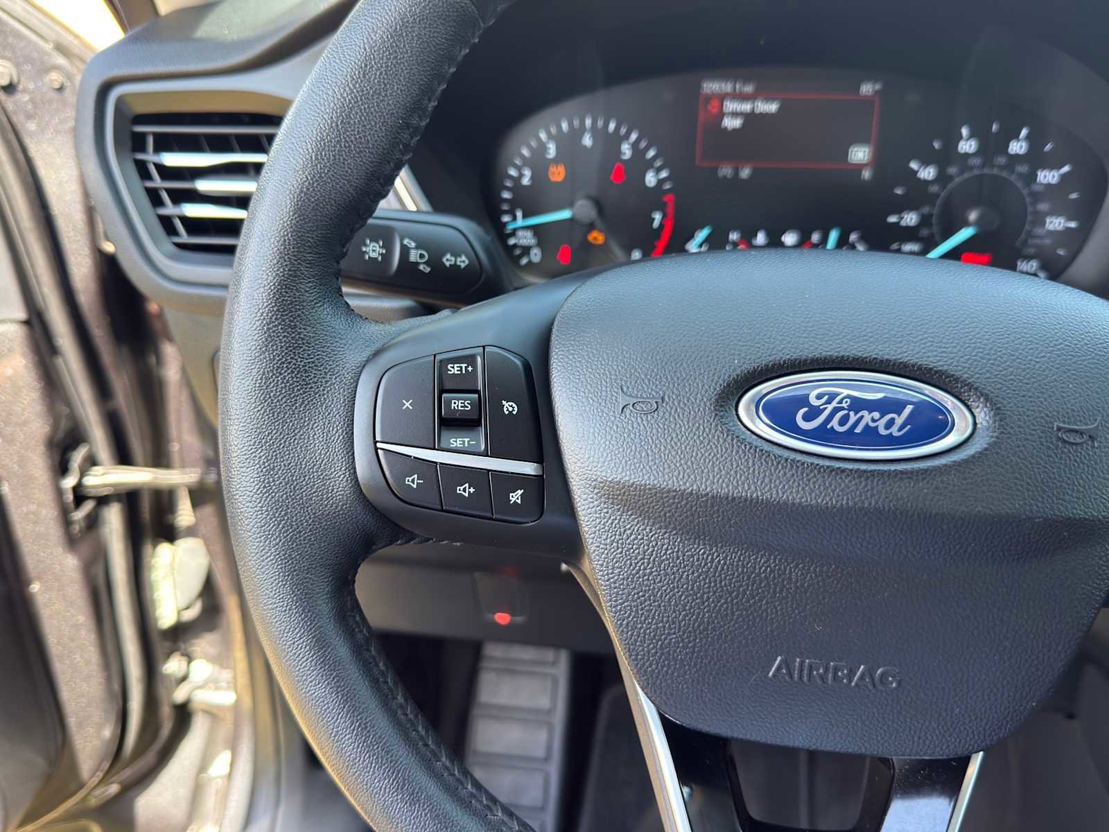 Used 2020 Ford Escape SEL image 20