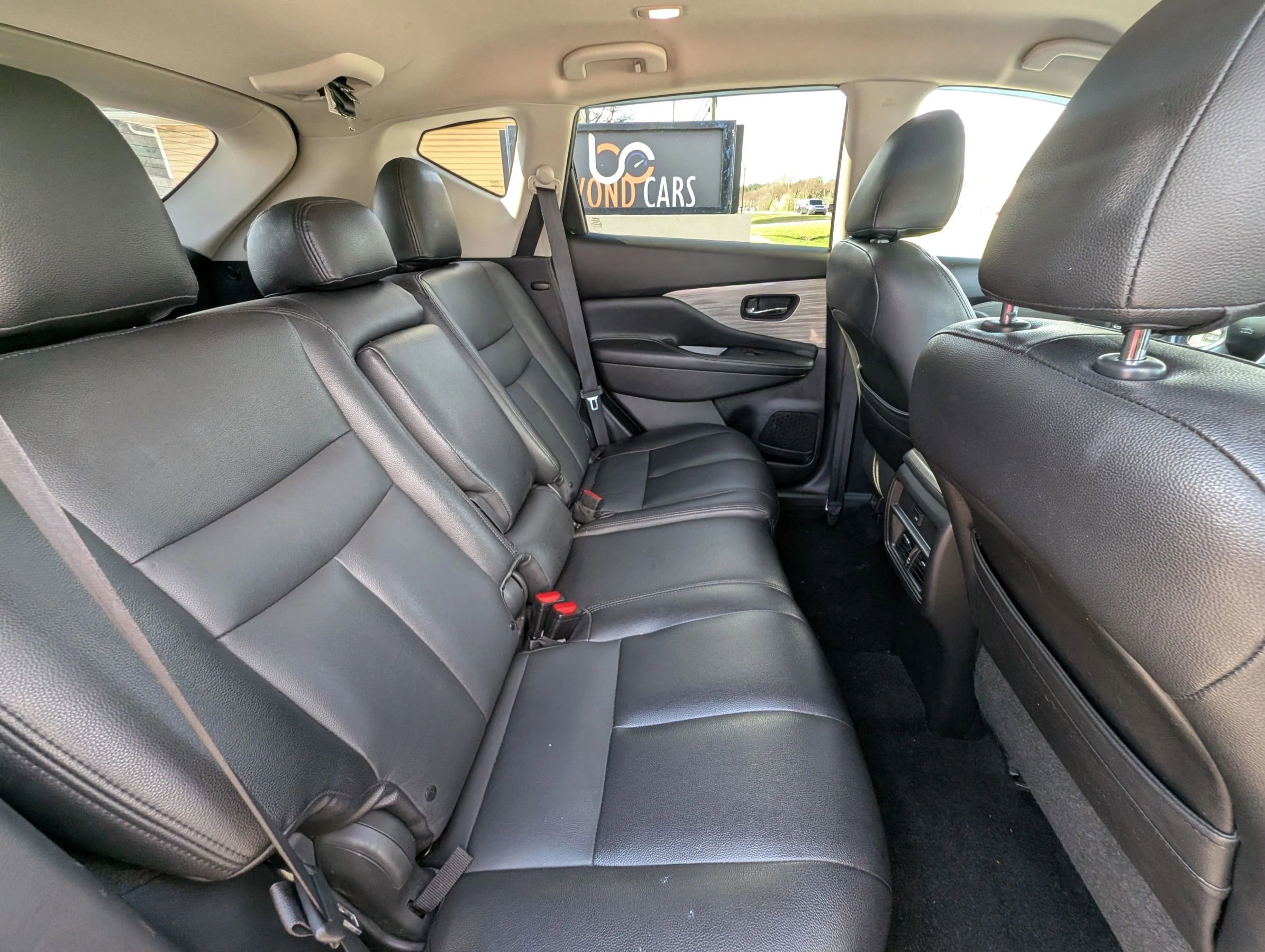 Used 2017 Nissan Murano SV FWD image 34