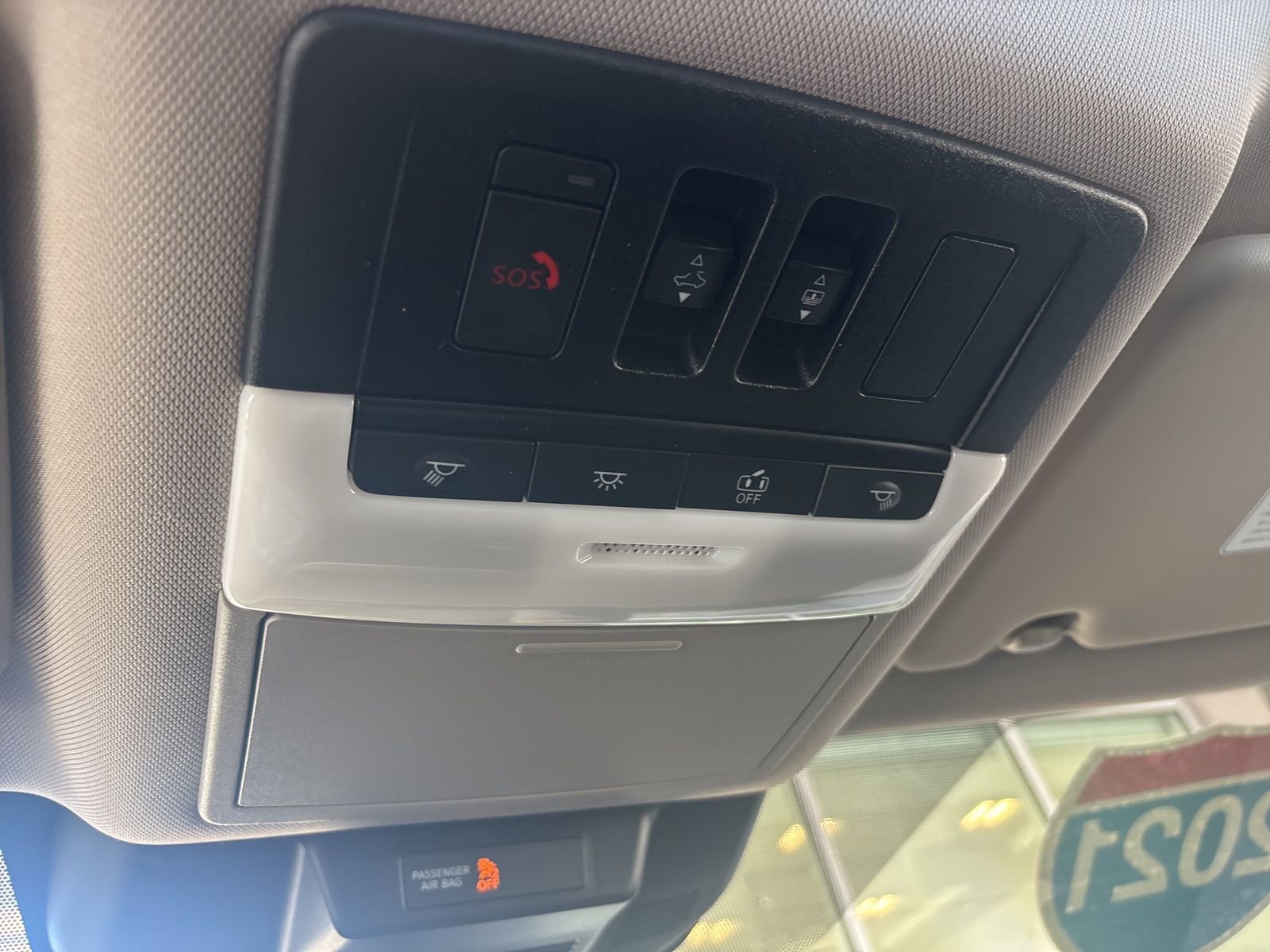 Used 2021 Nissan Rogue SL image 27