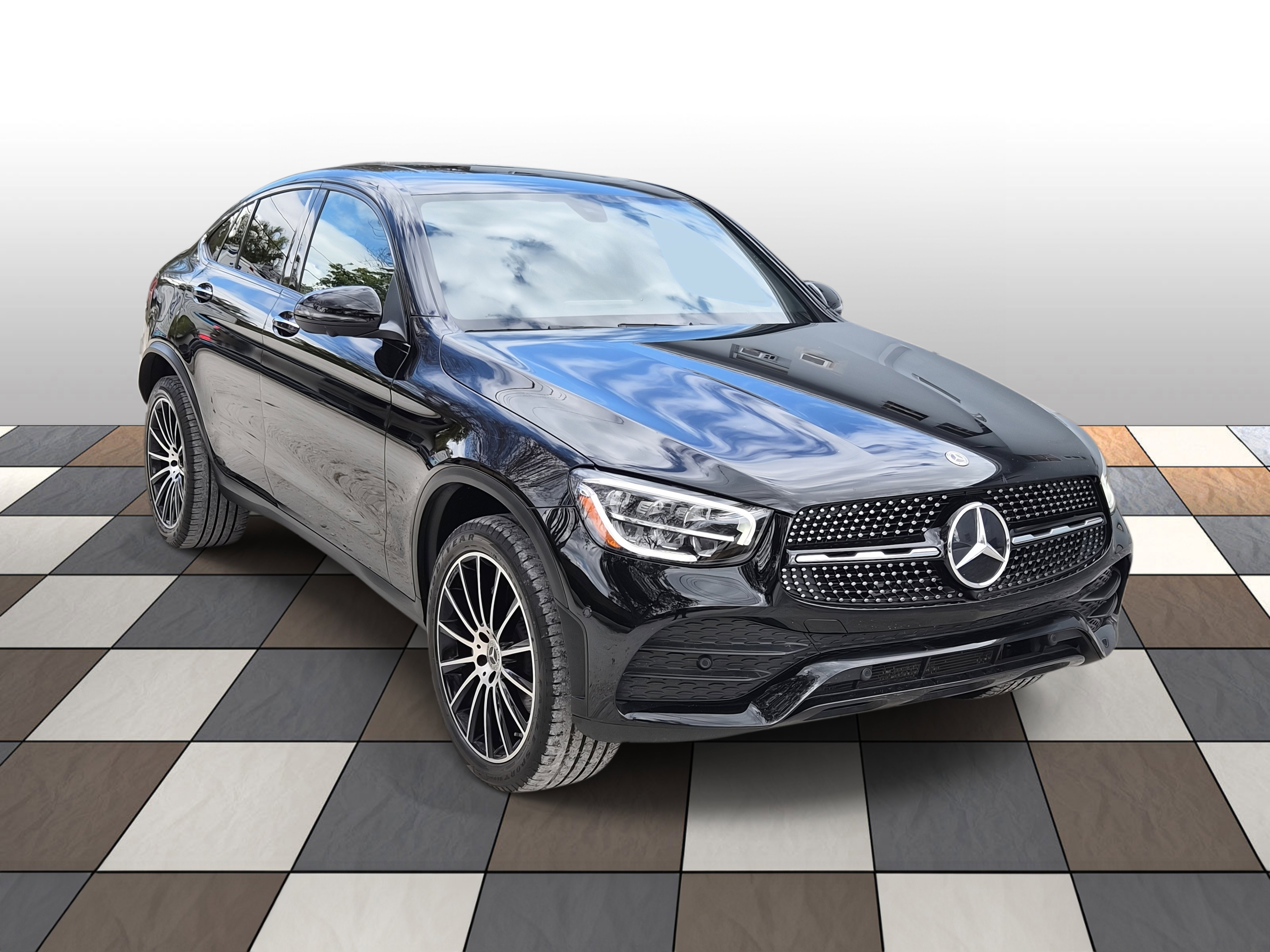 Used 2021 Mercedes-Benz GLC 300 4MATIC Coupe w/ AMG Line image 3