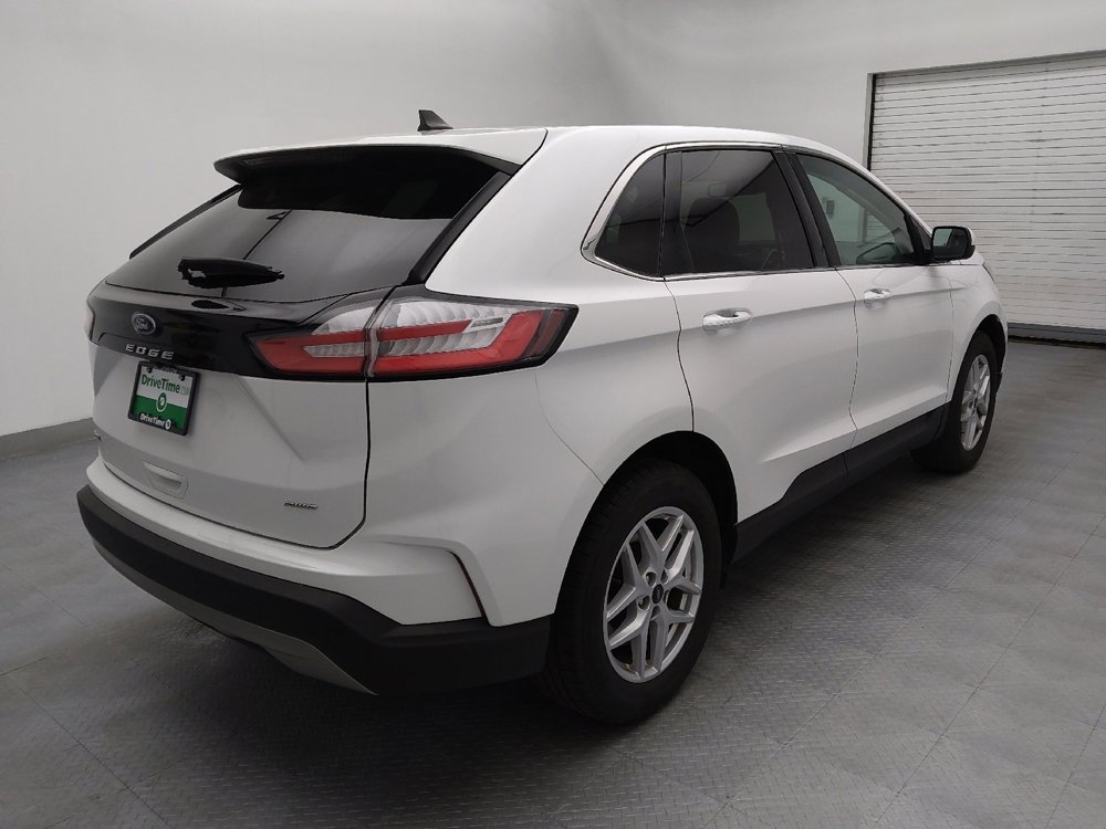 Used 2024 Ford Edge SEL image 9